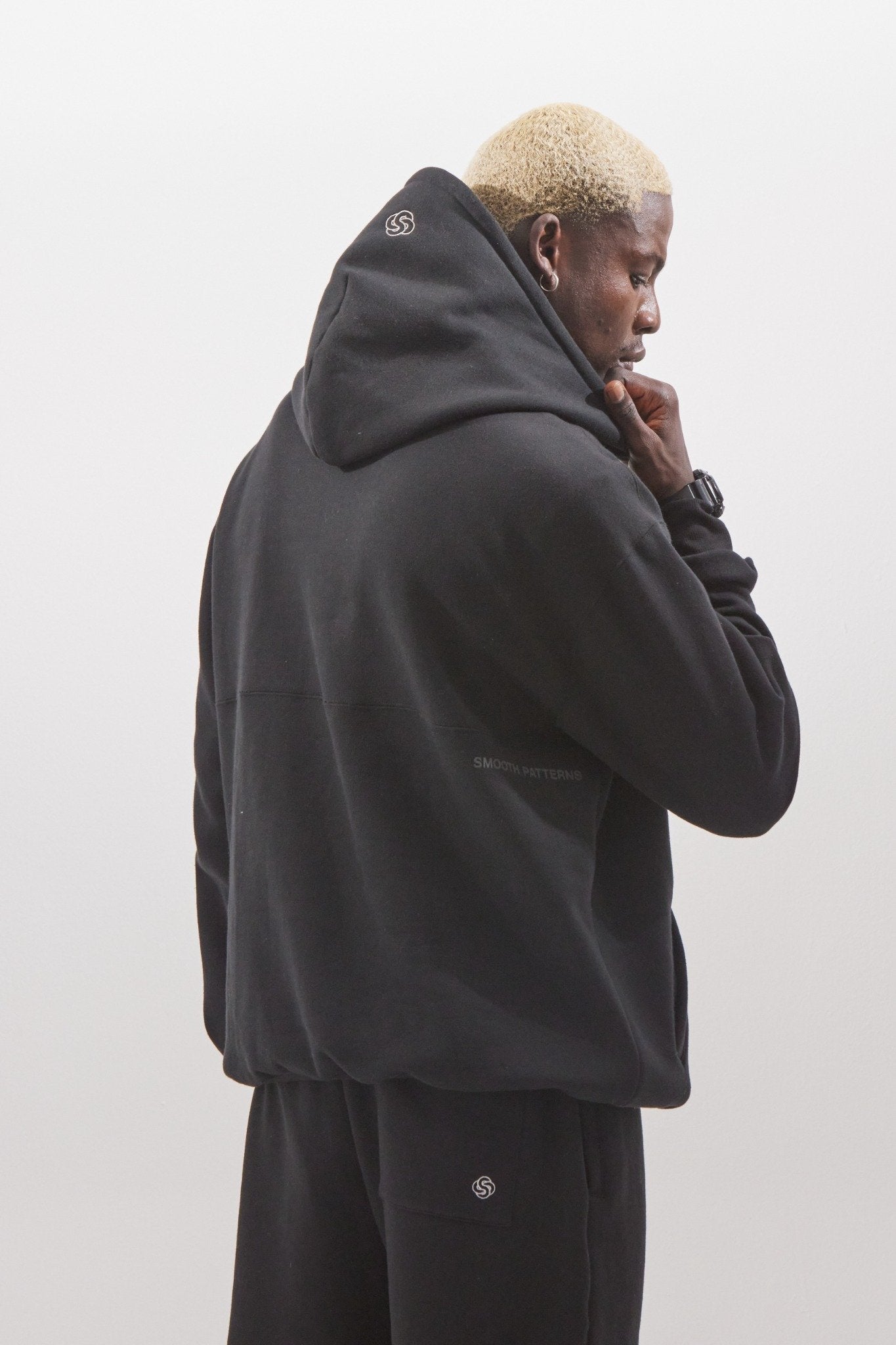 blusa de moletom preta / calça de moletom preta / black sweatpants / black hoodie