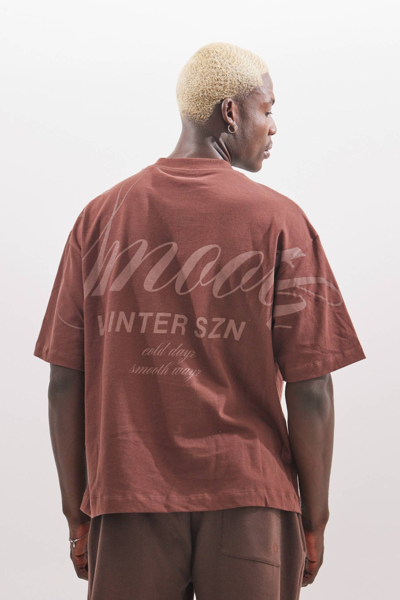 calça de moletom marrom / camiseta oversized marrom / brown pants / marrom men's tee shirt